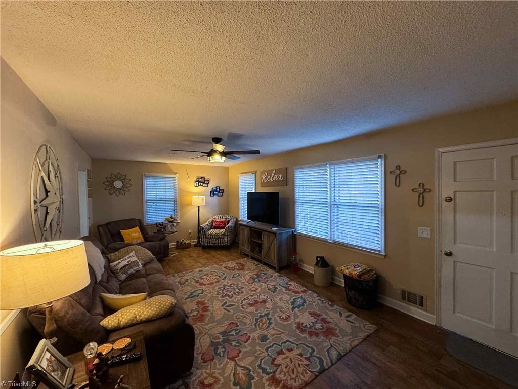 142 James Street Elkin, NC 28621 - Photo 9 of 44