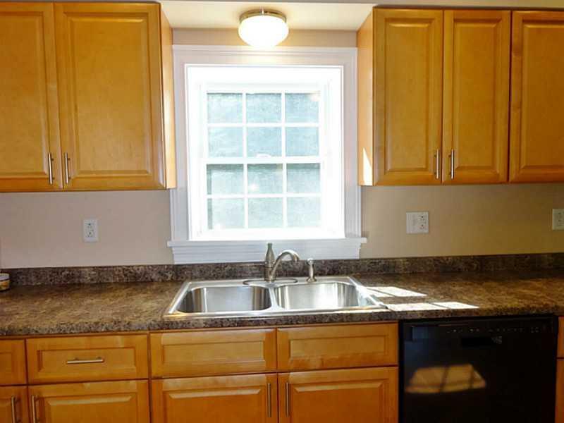 665 River Road Orrington, ME 04474 - Photo 13 of 35 Kitchen.