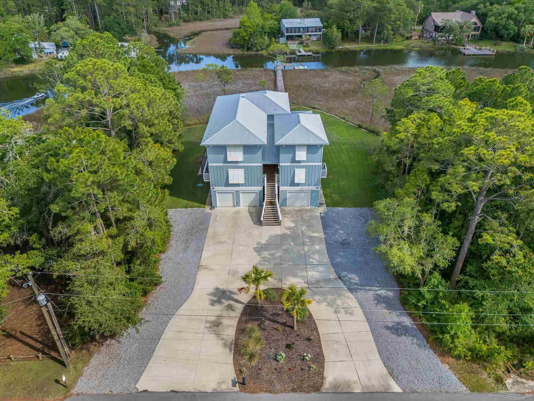 2032 Bay Point Boulevard Milton, FL 32583 - Photo 14 of 72