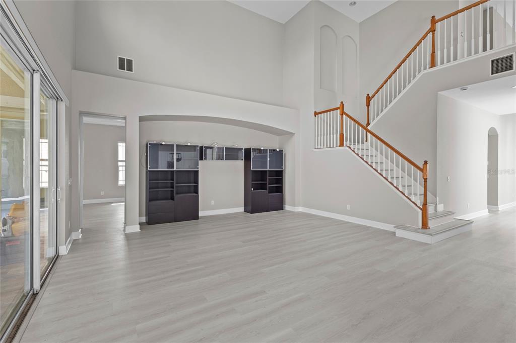 8134 Santa Rosa Court Sarasota, FL 34243 - Photo 15 of 52