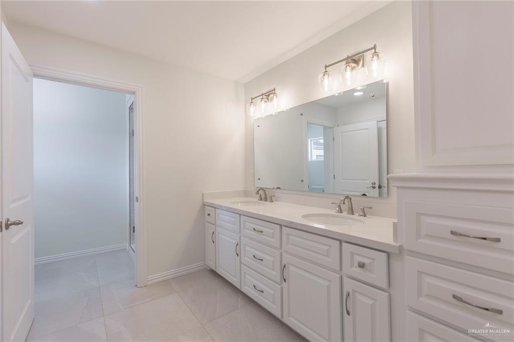 10701 North Ware Road McAllen, TX 78504 - Photo 13 of 25 Gallery Image 13
