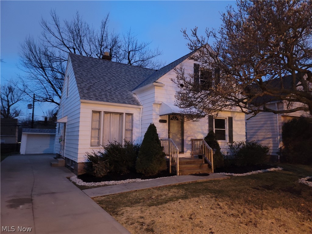 4245 Lambert Road Cleveland, OH 44121 - Photo 1 of 34