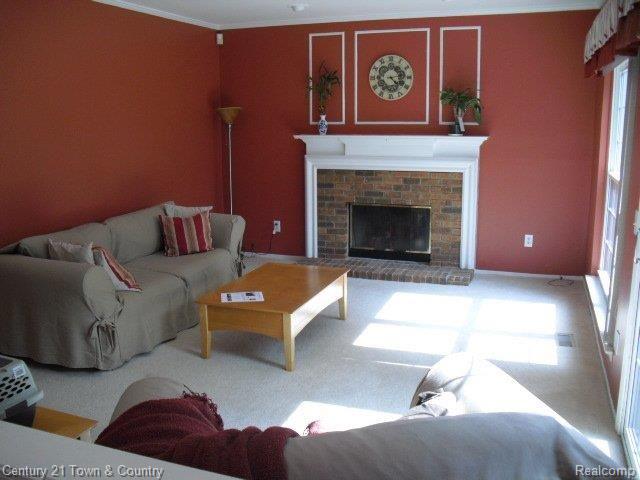 564 Bolinger Street Rochester, MI 48307 - Photo 11 of 16 Family Room