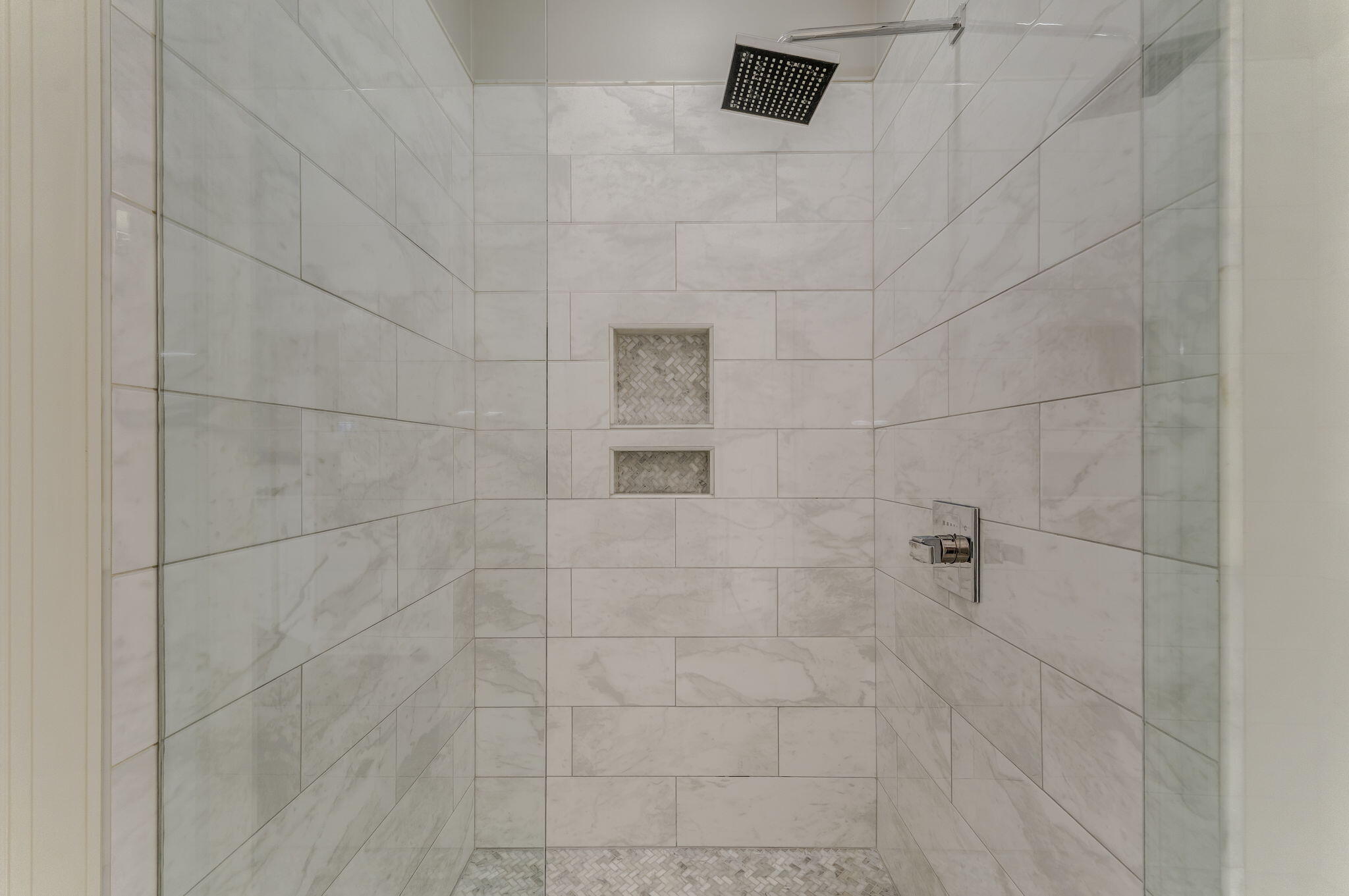 220 Lenox Road Calhoun, GA 30701 - Photo 29 of 59 Walk in shower