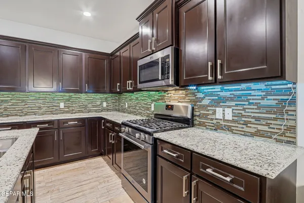 $419,950 | 809 Gold Beach Drive, Canutillo, TX 79835