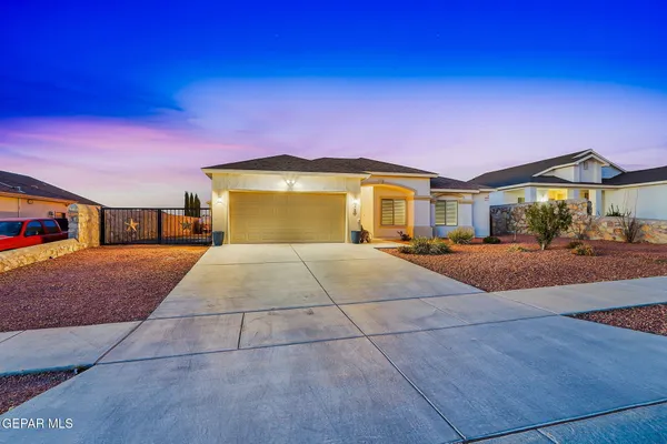 $419,950 | 809 Gold Beach Drive, Canutillo, TX 79835