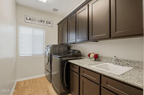 $419,950 | 809 Gold Beach Drive, Canutillo, TX 79835