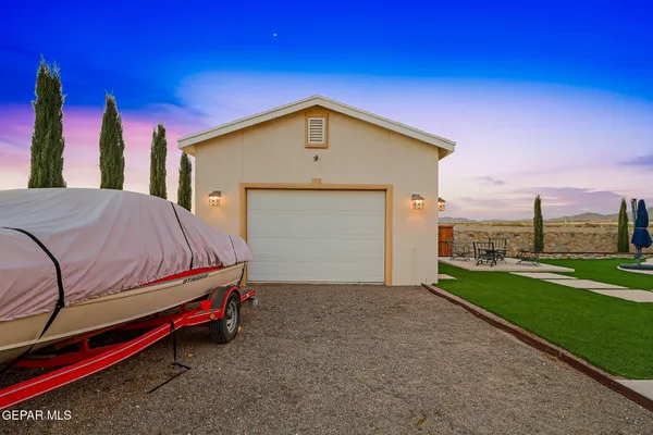 $419,950 | 809 Gold Beach Drive, Canutillo, TX 79835