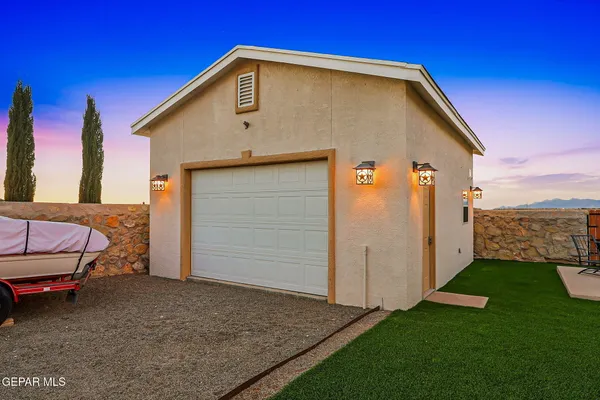 $419,950 | 809 Gold Beach Drive, Canutillo, TX 79835