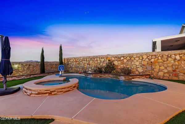 $419,950 | 809 Gold Beach Drive, Canutillo, TX 79835