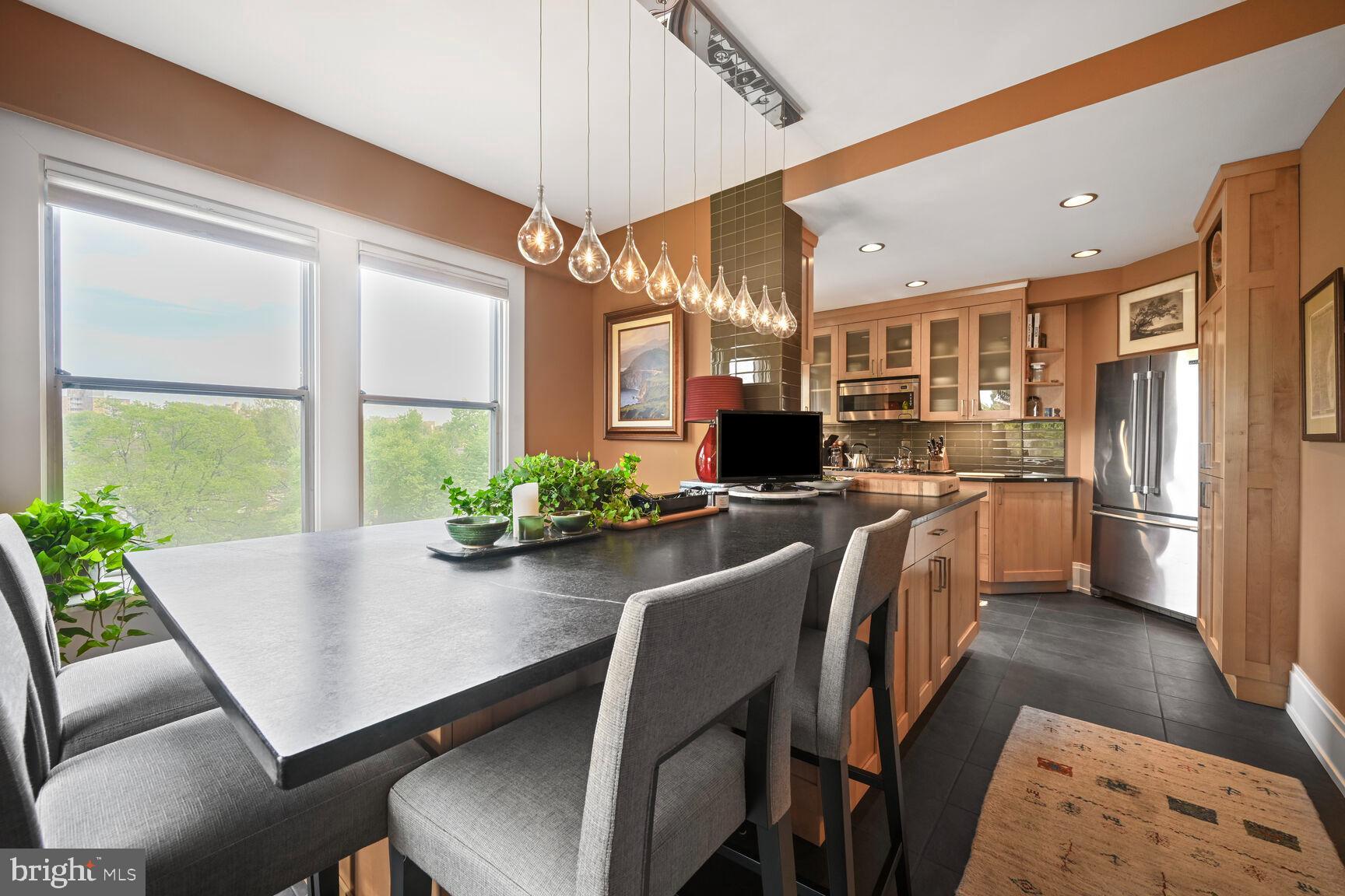 3900 Cathedral Avenue Northwest, Unit 411A Washington, DC 20016 - Photo 9 of 26