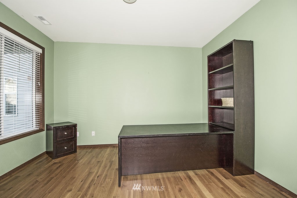 3202 171st Place Southeast Bothell, WA 98012 - Photo 10 of 25 Gallery Image 10