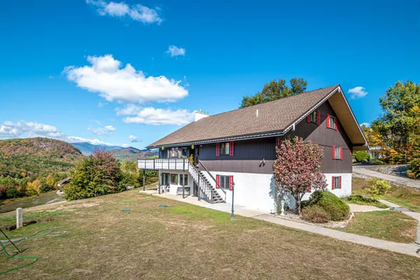 $425,000 | 30 Christmas Mountain Road, Unit H30, Intervale, NH 03845