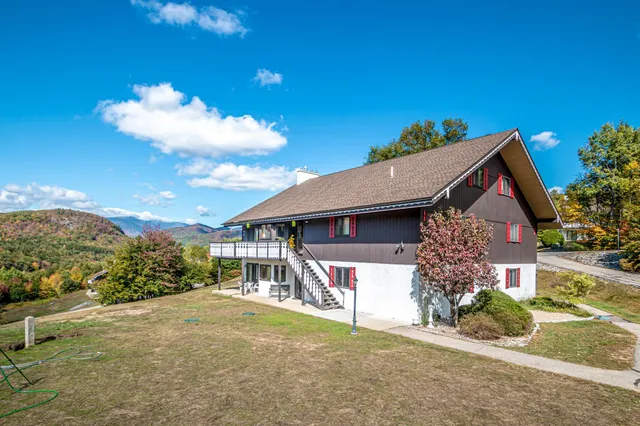 $425,000 | 30 Christmas Mountain Road, Unit H30, Intervale, NH 03845
