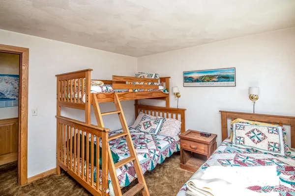 $425,000 | 30 Christmas Mountain Road, Unit H30, Intervale, NH 03845