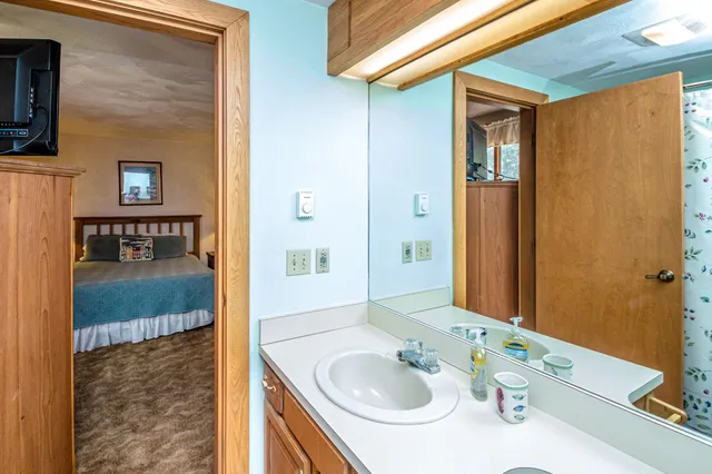 $425,000 | 30 Christmas Mountain Road, Unit H30, Intervale, NH 03845