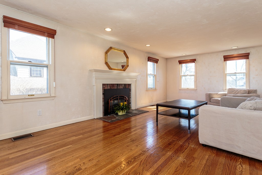 11 Jacob Road Belmont, MA 02478 - Photo 2 of 20 Gallery Image 2