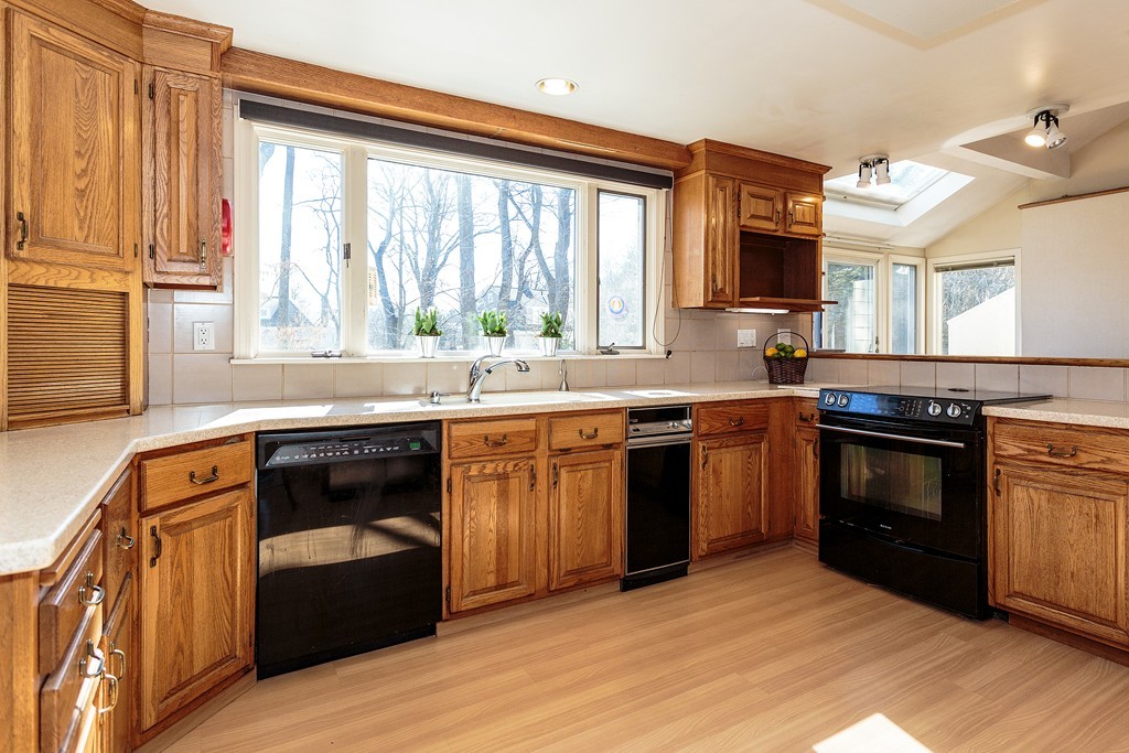 11 Jacob Road Belmont, MA 02478 - Photo 6 of 20 Gallery Image 6