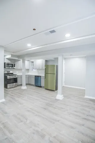 $2,500 | 1315 West Eddy Street, Unit G, Chicago, IL 60657