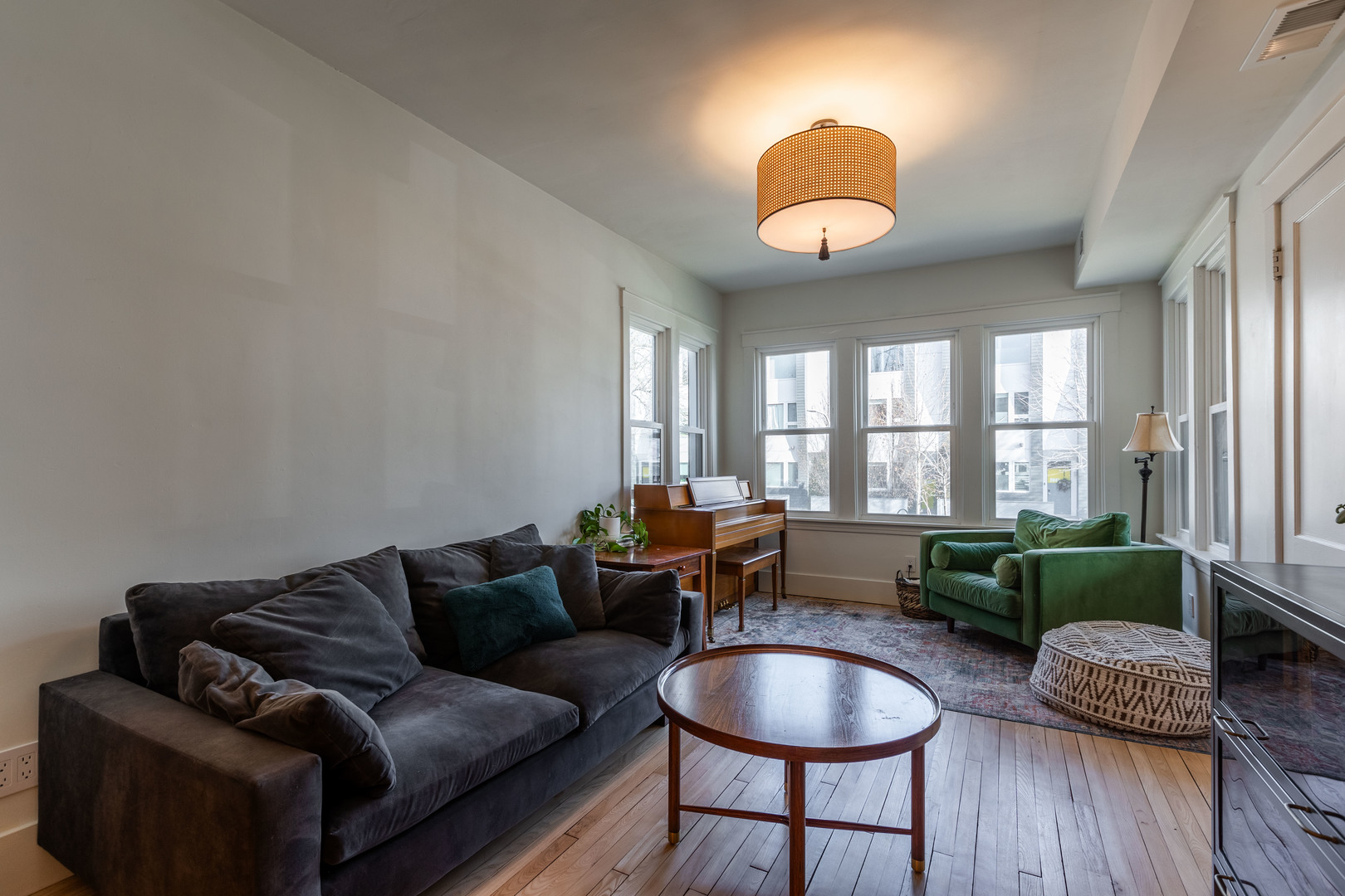 Undisclosed Address Chicago, IL 60647 - Photo 4 of 42 a living room with furniture and a window