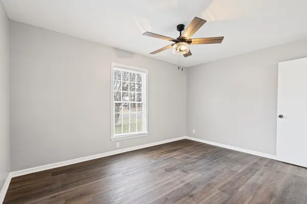 $229,900 | 5025 Loch Lomond Road, Memphis, TN 38116