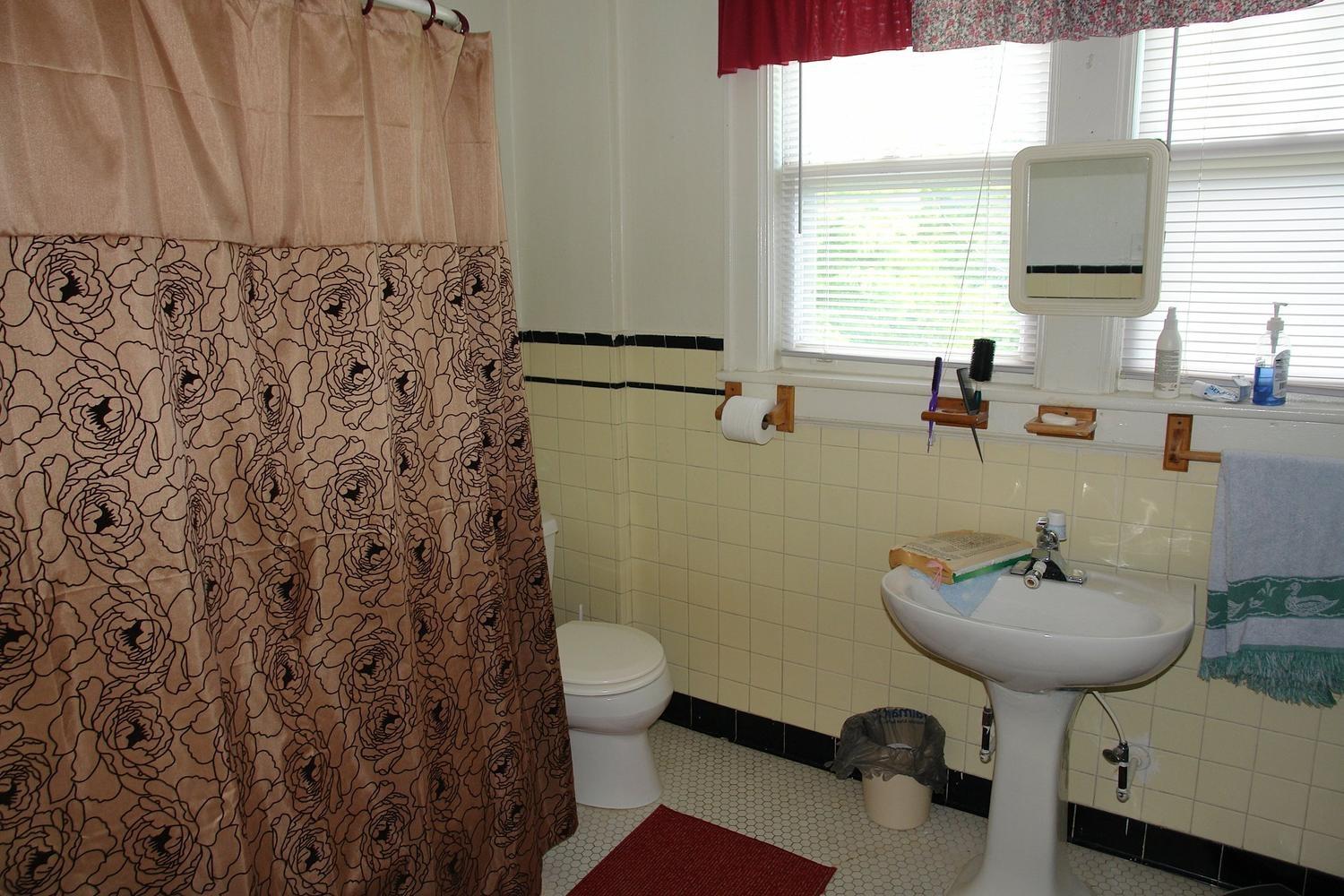 3009 Cove Road Roanoke, VA 24017 - Photo 14 of 22 14
