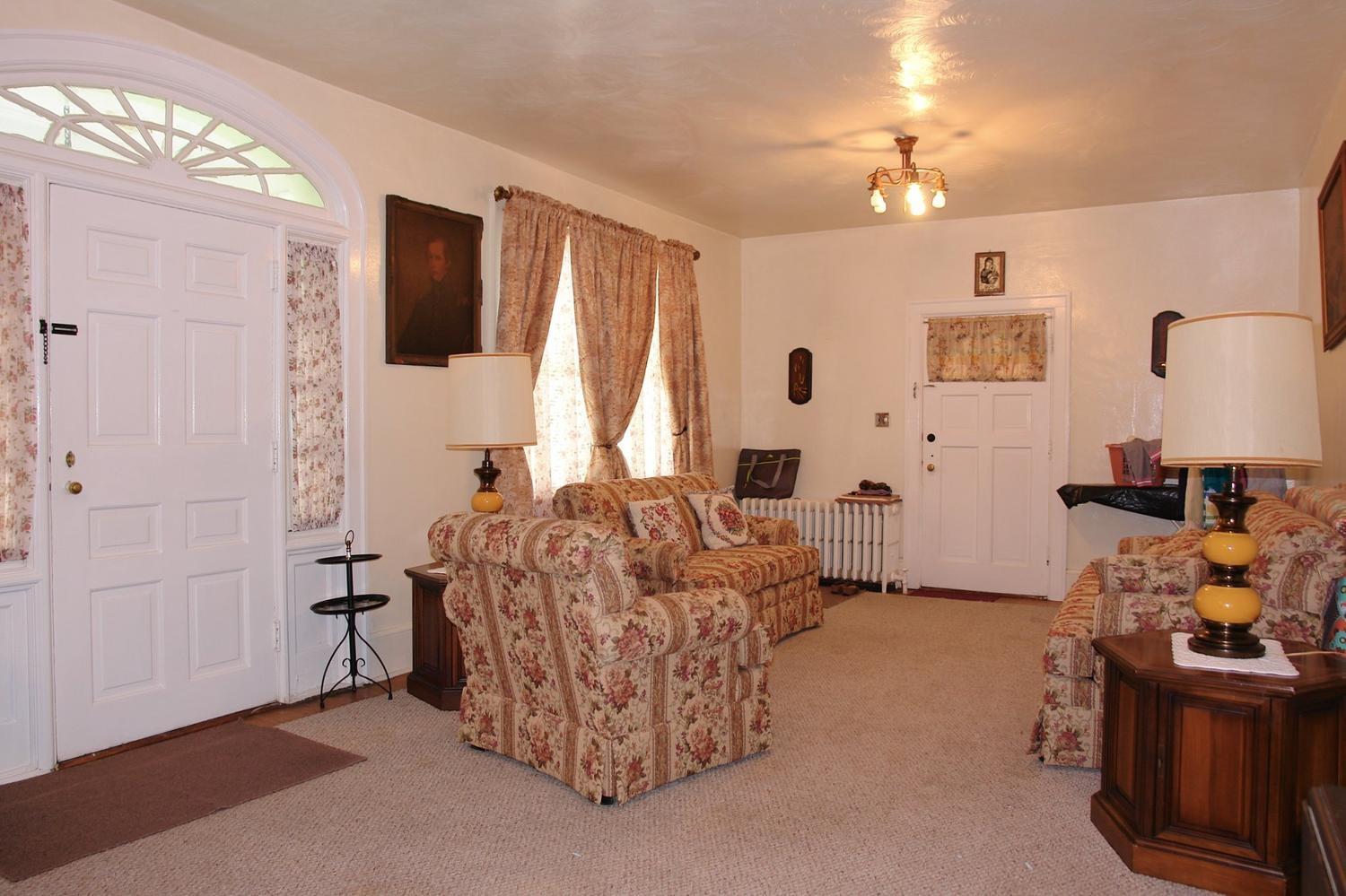 3009 Cove Road Roanoke, VA 24017 - Photo 3 of 22 3