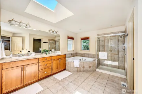 $1,950,000 | 9650 222nd Court Northeast, Redmond, WA 98053