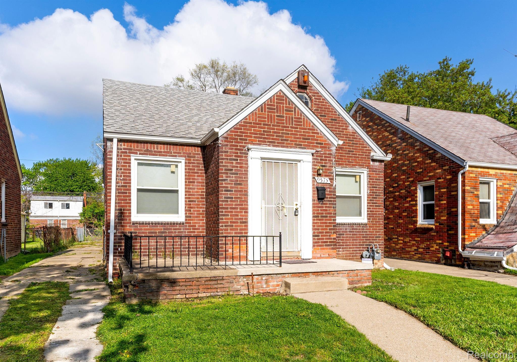 9575 Rutland Street Detroit, MI 48227 - Photo 1 of 18 Gallery Image 1