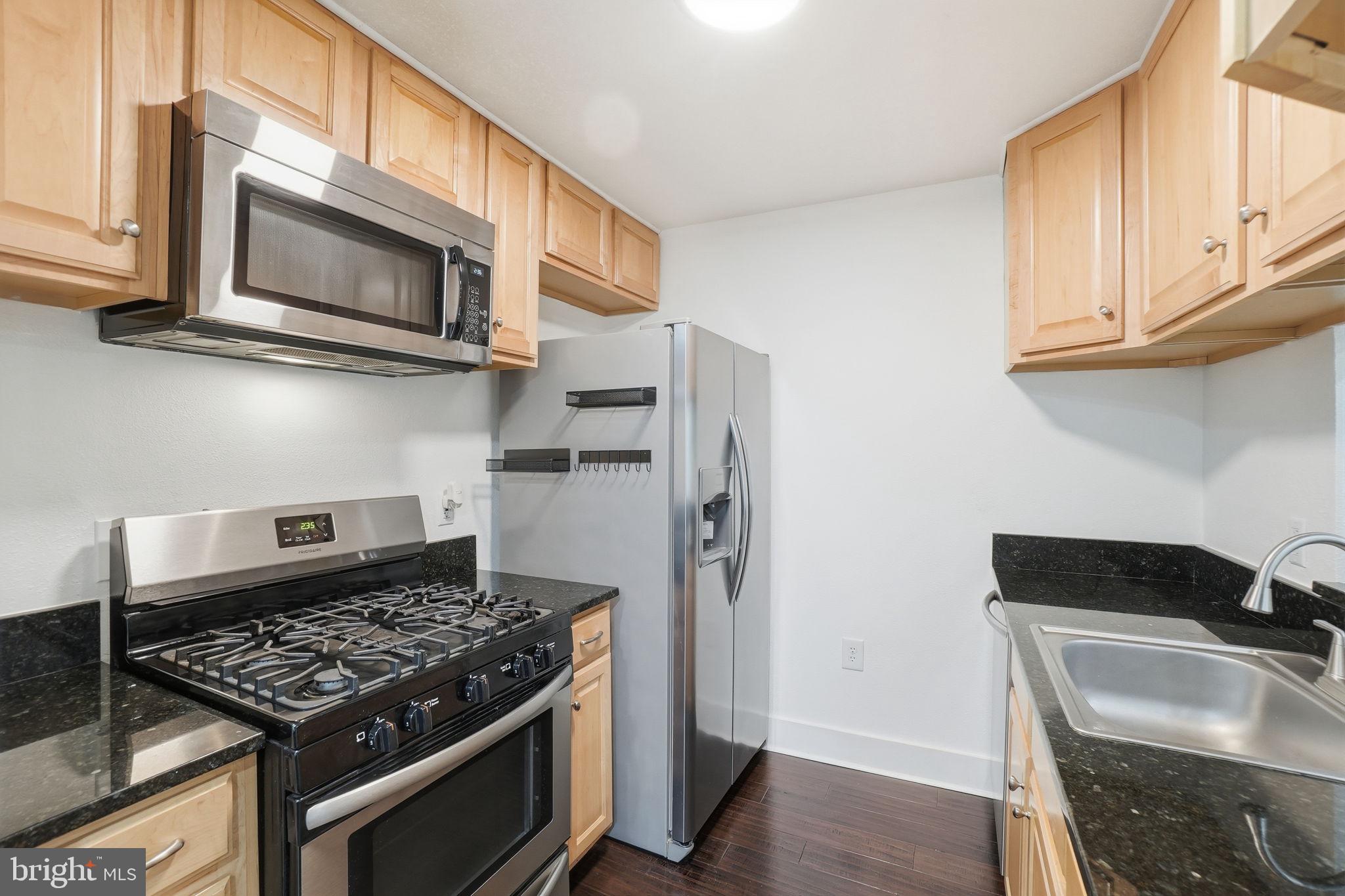 20960 Timber Ridge Terrace, Unit 303 Ashburn, VA 20147 - Photo 10 of 32