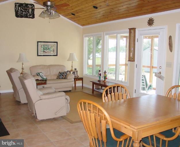 5148 Paw Paw Road Cambridge, MD 21613 - Photo 7 of 22 Great Room