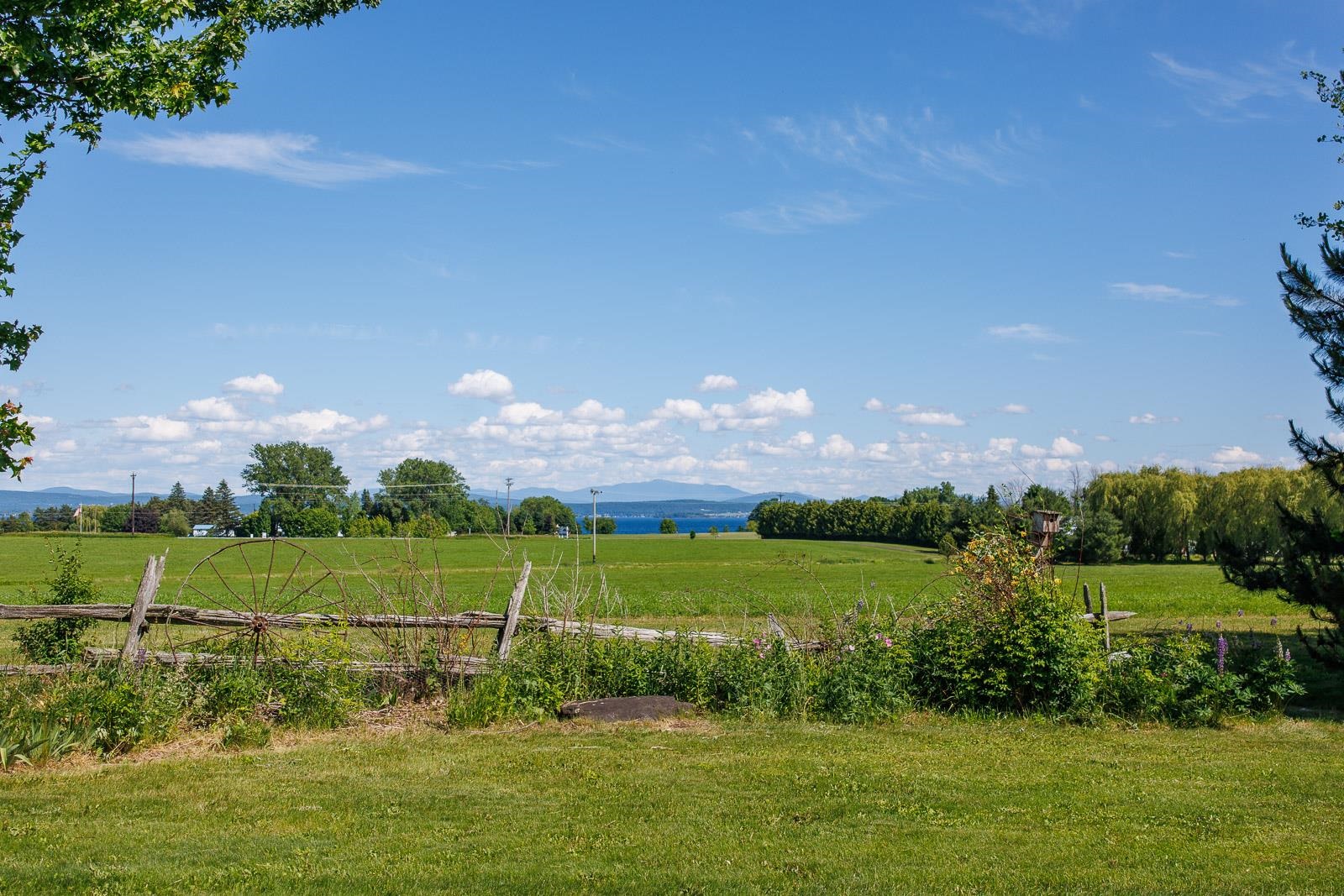 2687 Highway 2 North Hero, VT 05474 - Photo 5 of 60