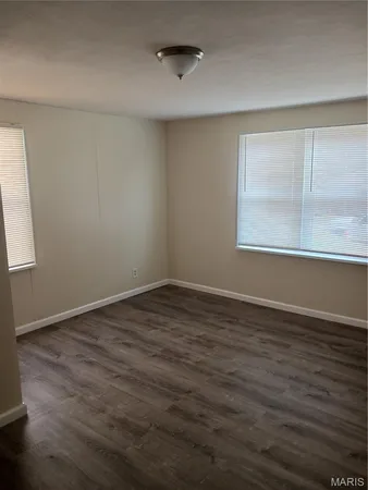 $1,400 | 137 Elkan Avenue, St. Louis, MO 63135