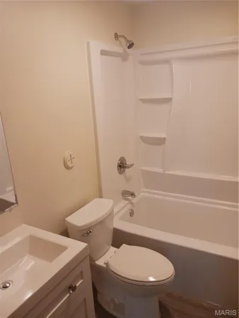 $1,400 | 137 Elkan Avenue, St. Louis, MO 63135