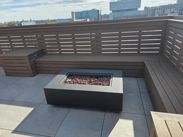 $290,000 | 1645 West Ogden Avenue, Unit 607, Chicago, IL 60612