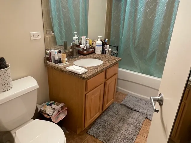 $290,000 | 1645 West Ogden Avenue, Unit 607, Chicago, IL 60612