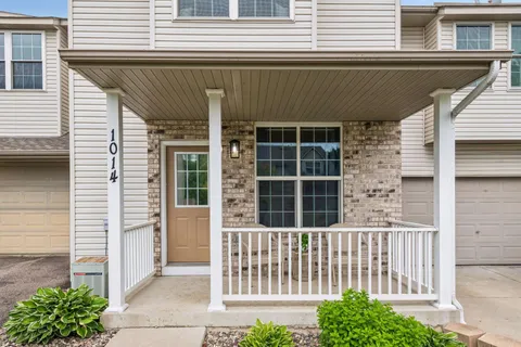 $265,000 | 1014 Heldt Street, Chaska, MN 55318
