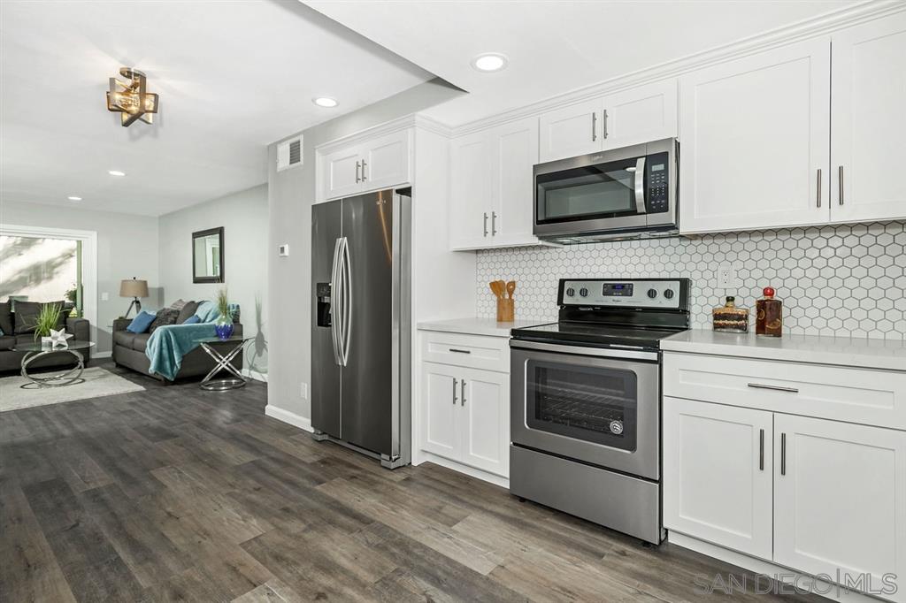 6059 Rancho Mission Road, Unit 104 San Diego, CA 92108 - Photo 10 of 25 Gallery Image 10