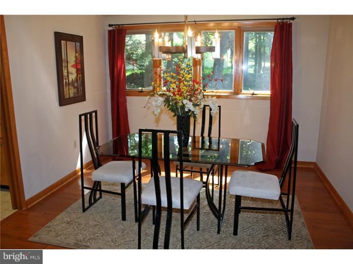 68 Jacobs Creek Road Ewing, NJ 08628 - Photo 4 of 19 Dining Room