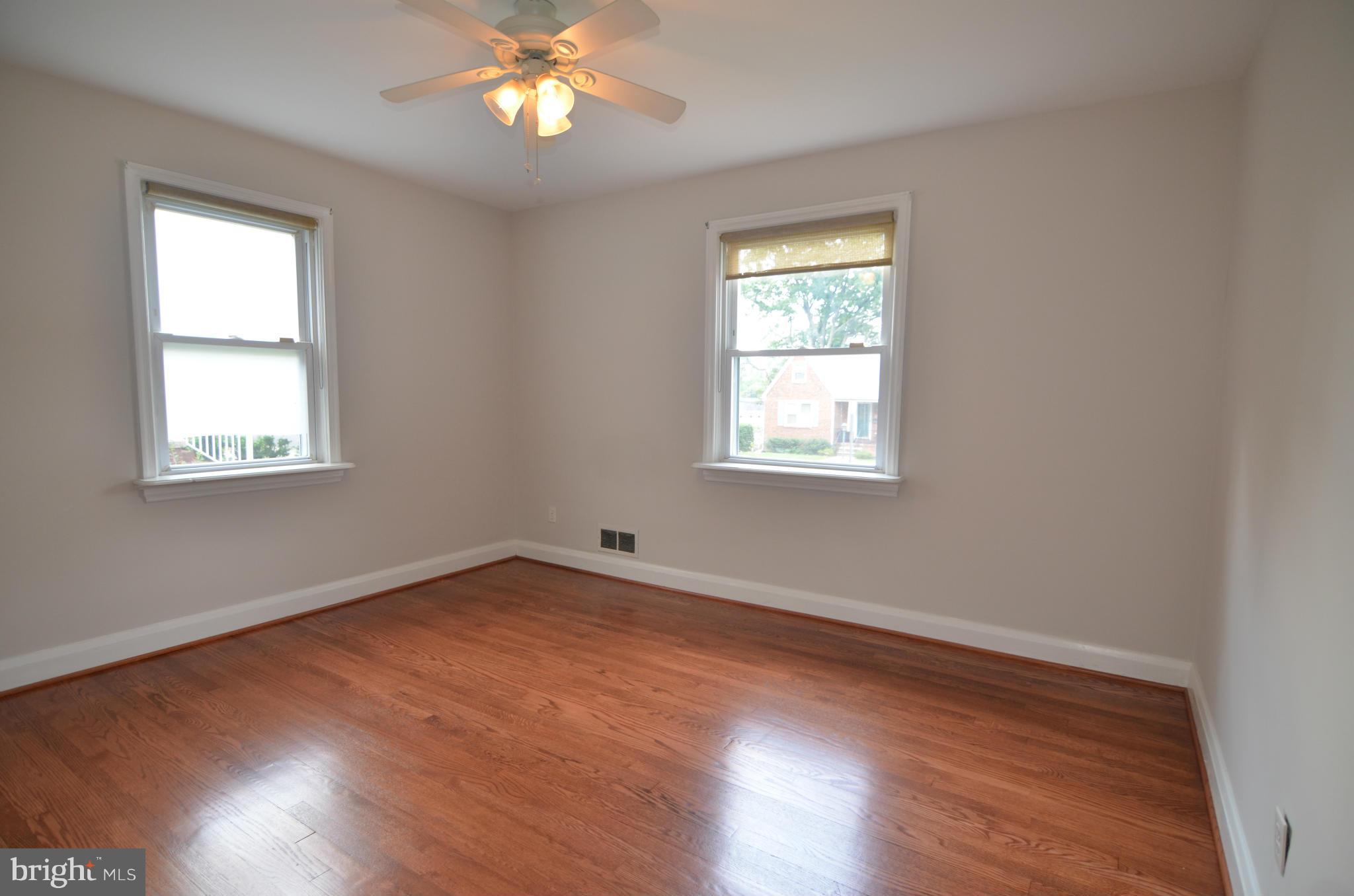 530 Windwood Road Baltimore, MD 21212 - Photo 8 of 16 1st flr Bedroom