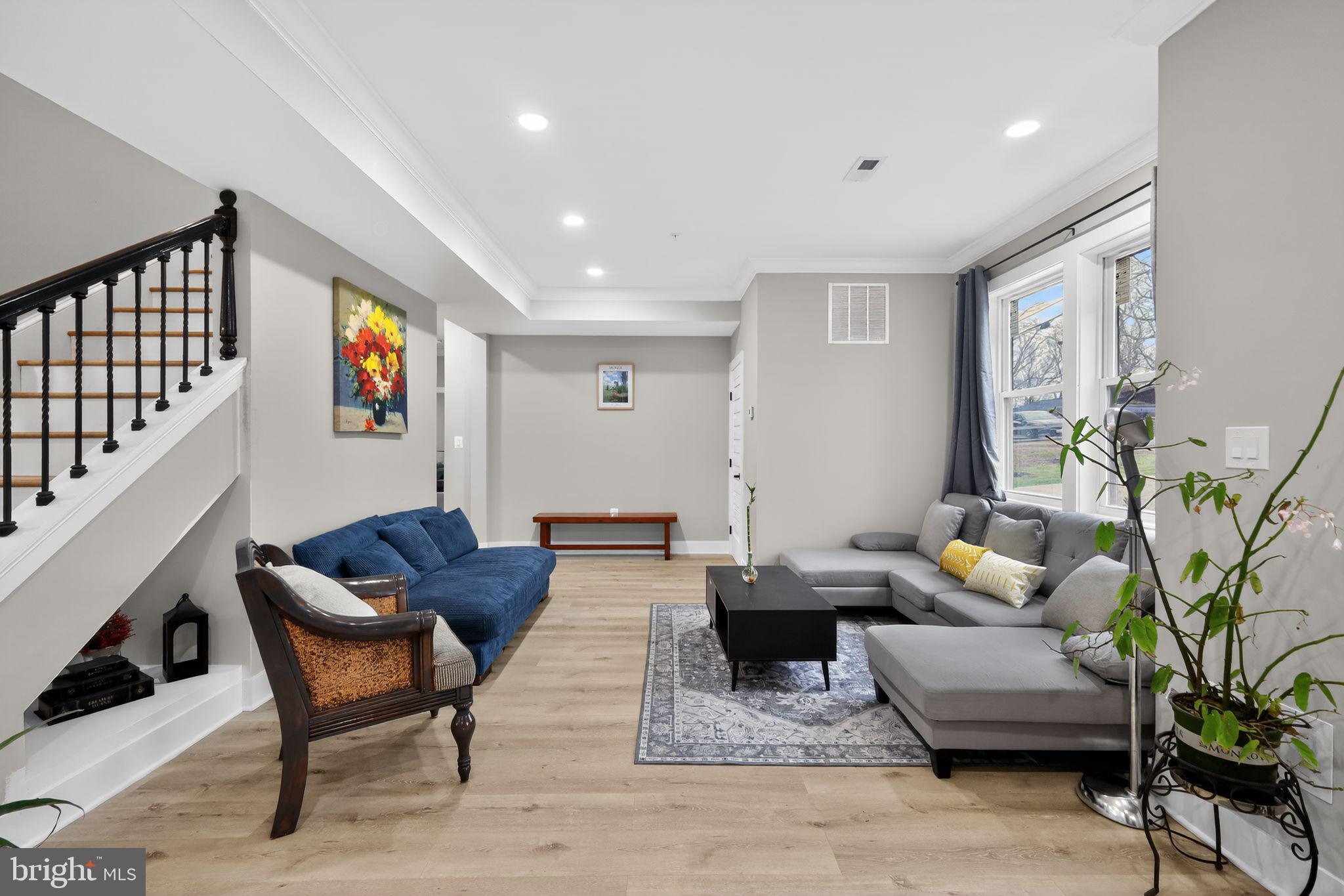 1024 Broadview Road Fort Washington, MD 20744 - Photo 16 of 52 Main floor living room 1