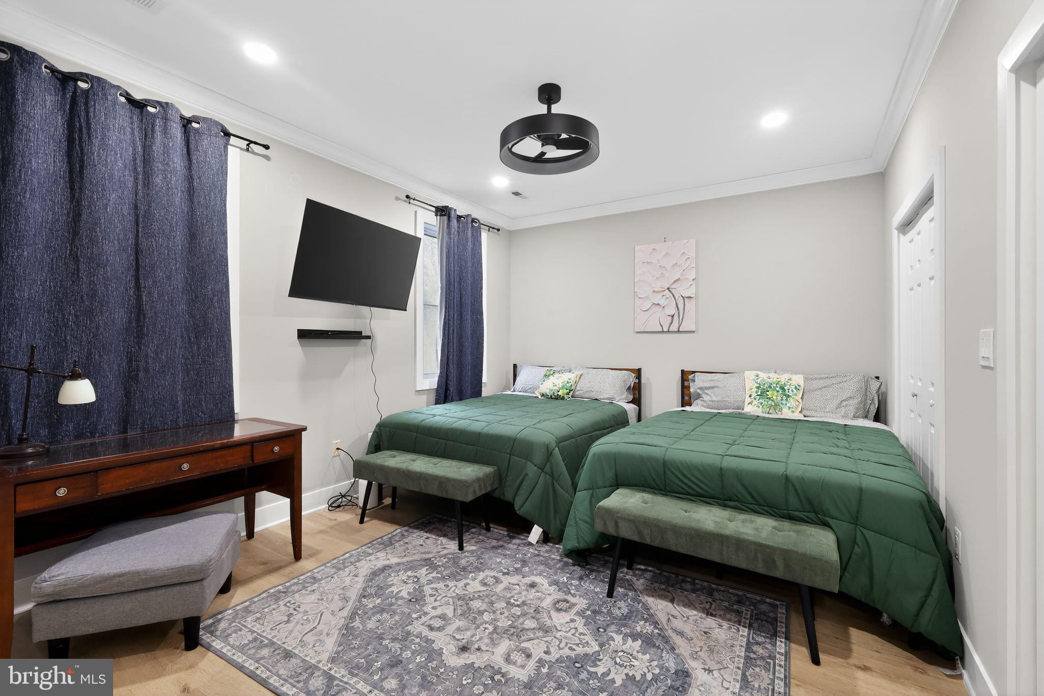 1024 Broadview Road Fort Washington, MD 20744 - Photo 29 of 52 Main floor bedroom with full bathroom