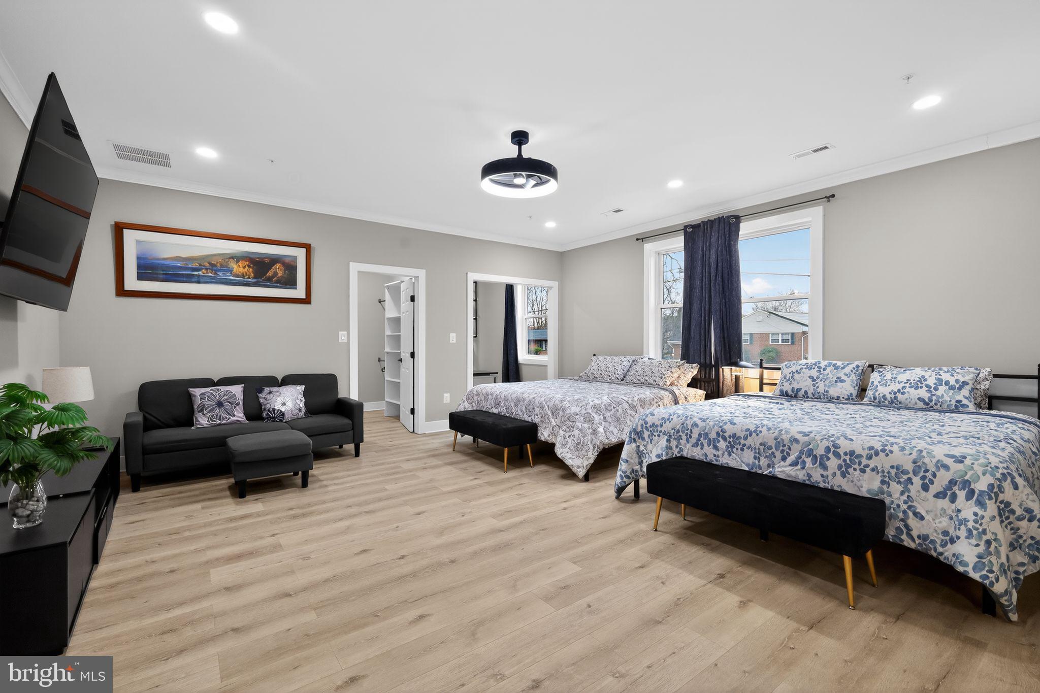 1024 Broadview Road Fort Washington, MD 20744 - Photo 31 of 52 Upper-level master bedroom with full bathroom