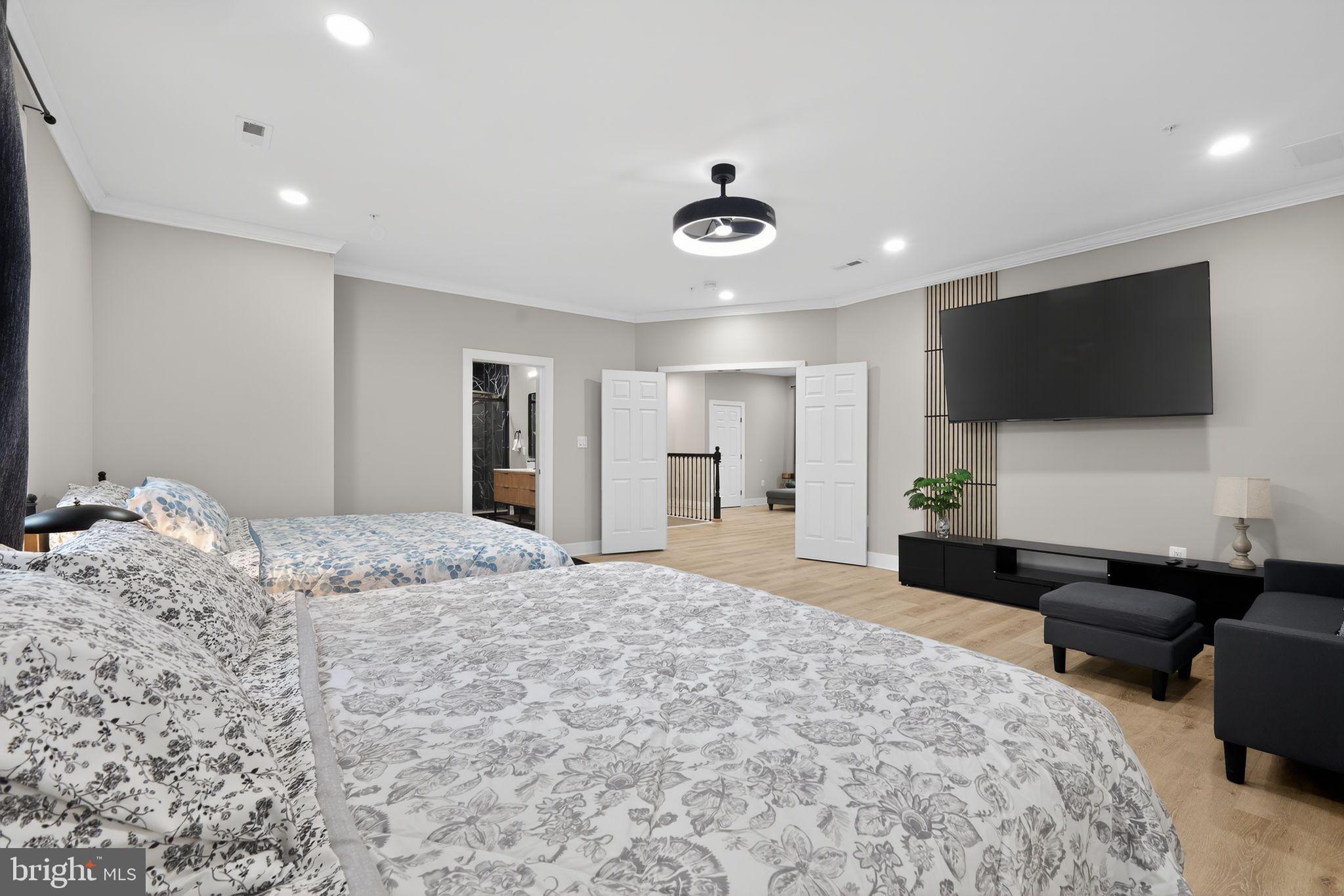 1024 Broadview Road Fort Washington, MD 20744 - Photo 33 of 52 Upper-level master bedroom with full bathroom