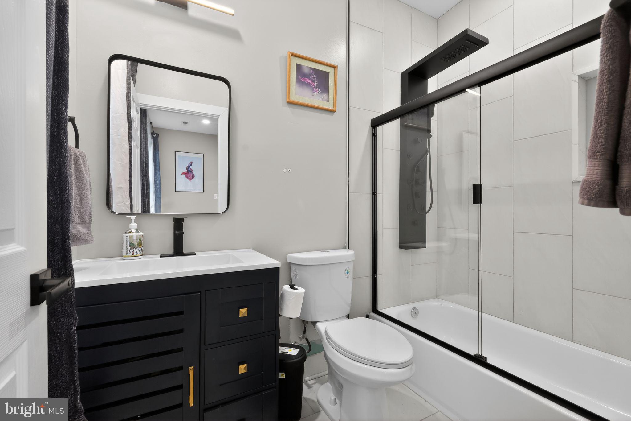 1024 Broadview Road Fort Washington, MD 20744 - Photo 46 of 52 Upper-level full bathroom