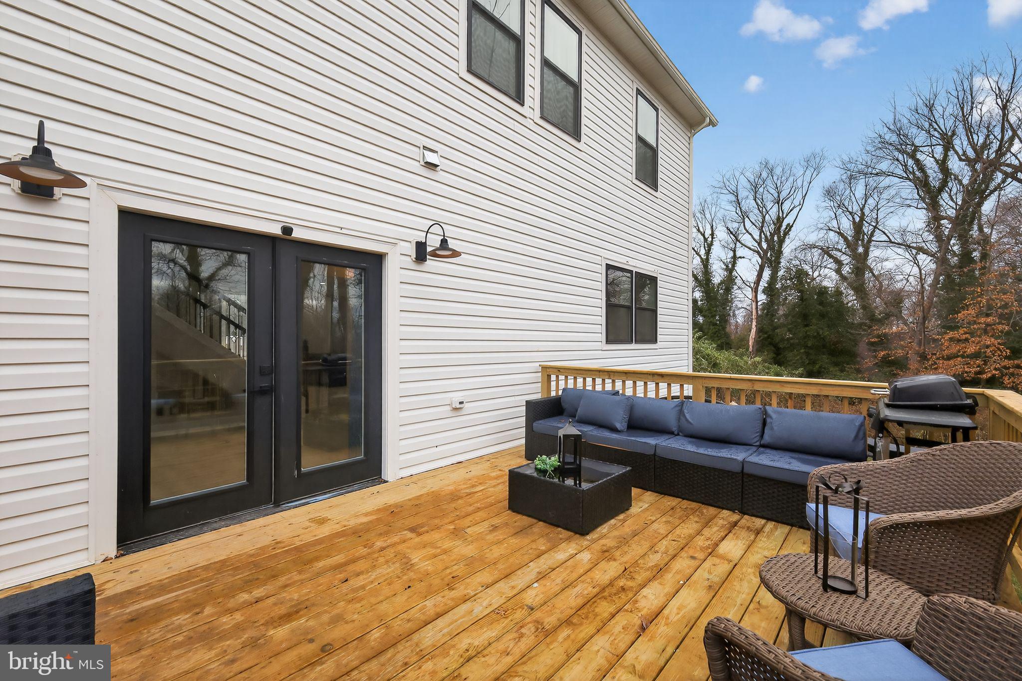 1024 Broadview Road Fort Washington, MD 20744 - Photo 6 of 52 Back home deck