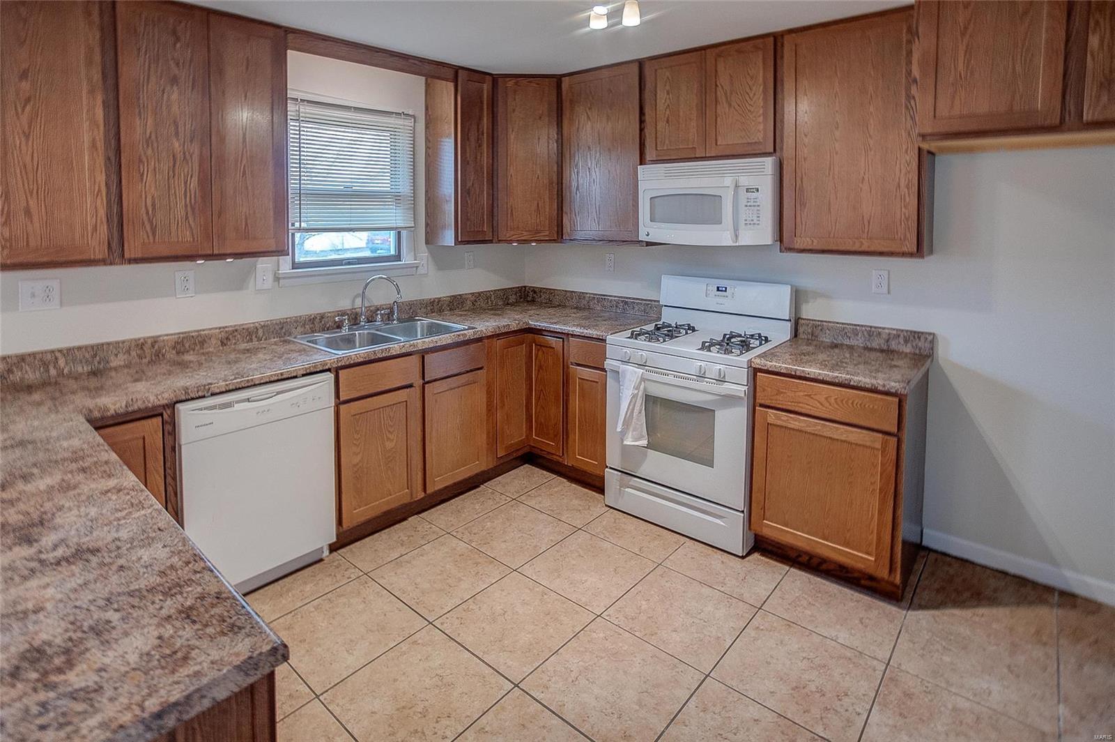 503 Florence Avenue Dupo, IL 62239 - Photo 11 of 30
