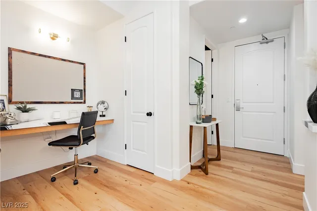 $2,900 | 2240 Village Walk Drive, Unit 2205, Henderson, NV 89012