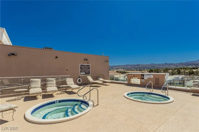 $2,900 | 2240 Village Walk Drive, Unit 2205, Henderson, NV 89012