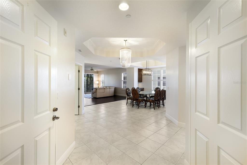 6422 Water Crest Way, Unit 302 Lakewood Ranch, FL 34202 - Photo 3 of 42